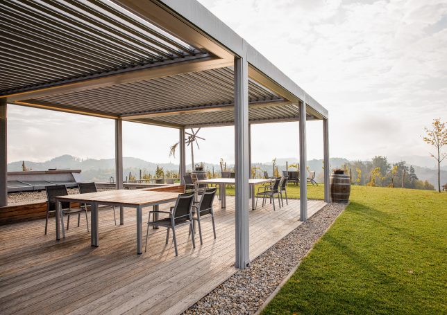 Hella Terrassenüberdachung VENTUR