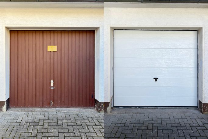 Zwei Garagentore nebeneinander: eines braun und eines weiß.